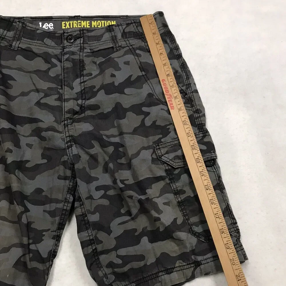 LEE Extreme Motion Performance Cargo Shorts Men 32 Green Camo